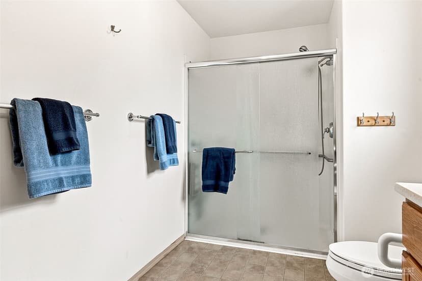 Property photo for 3204 20th Street SW, Puyallup photo 13