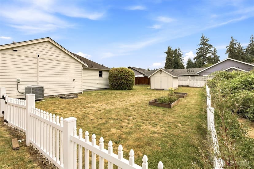 Property photo for 3204 20th Street SW, Puyallup photo 23