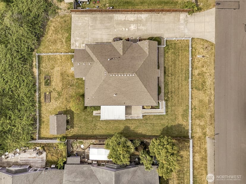 Property photo for 3204 20th Street SW, Puyallup photo 27