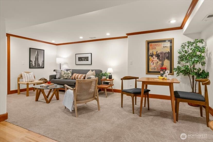 Property photo for 2459 24th Avenue E, Seattle photo 14