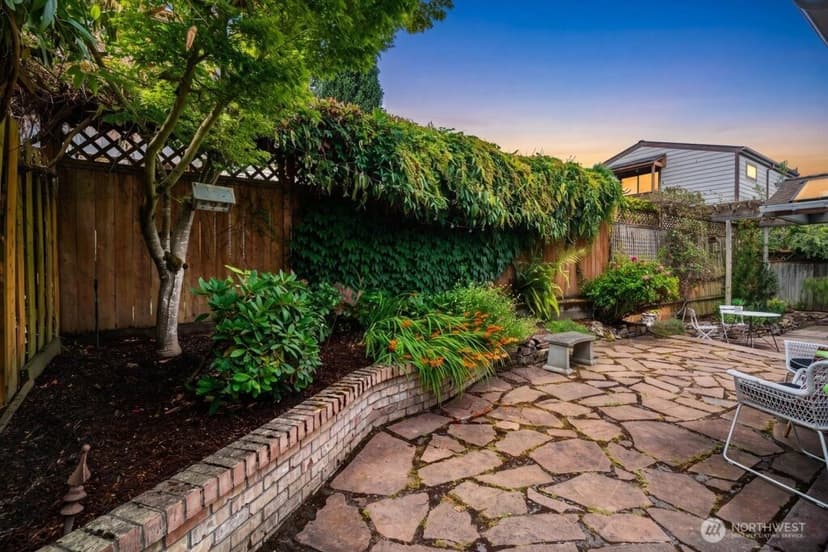 Property photo for 2459 24th Avenue E, Seattle photo 26