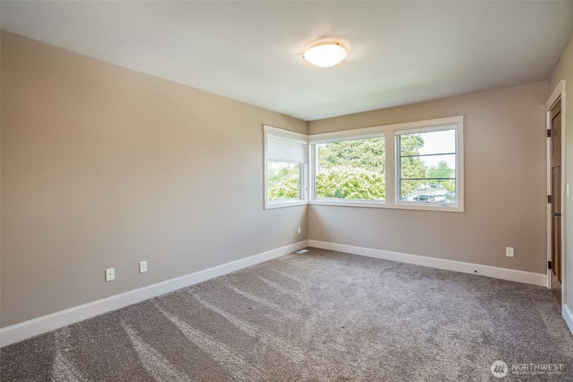 Property photo for 317 1st Street, Kirkland photo 28