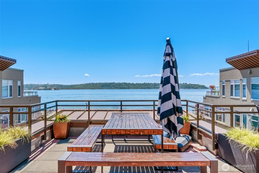 Property photo for 2000 Alaskan Way #543, Seattle photo 24