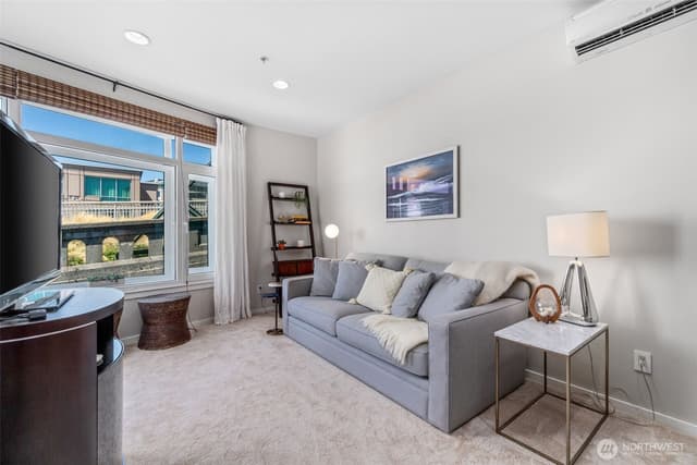 Property photo for 2000 Alaskan Way #543, Seattle photo 4