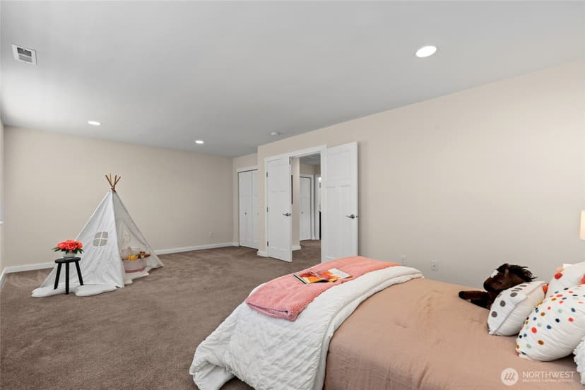 Property photo for 7242 Tobermory Circle SW, Port Orchard photo 34
