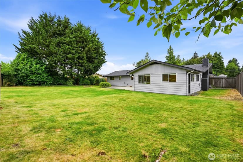 Property photo for 2111 93rd Drive SE, Lake Stevens photo 31