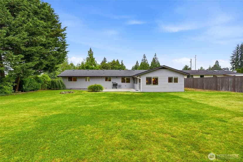 Property photo for 2111 93rd Drive SE, Lake Stevens photo 30
