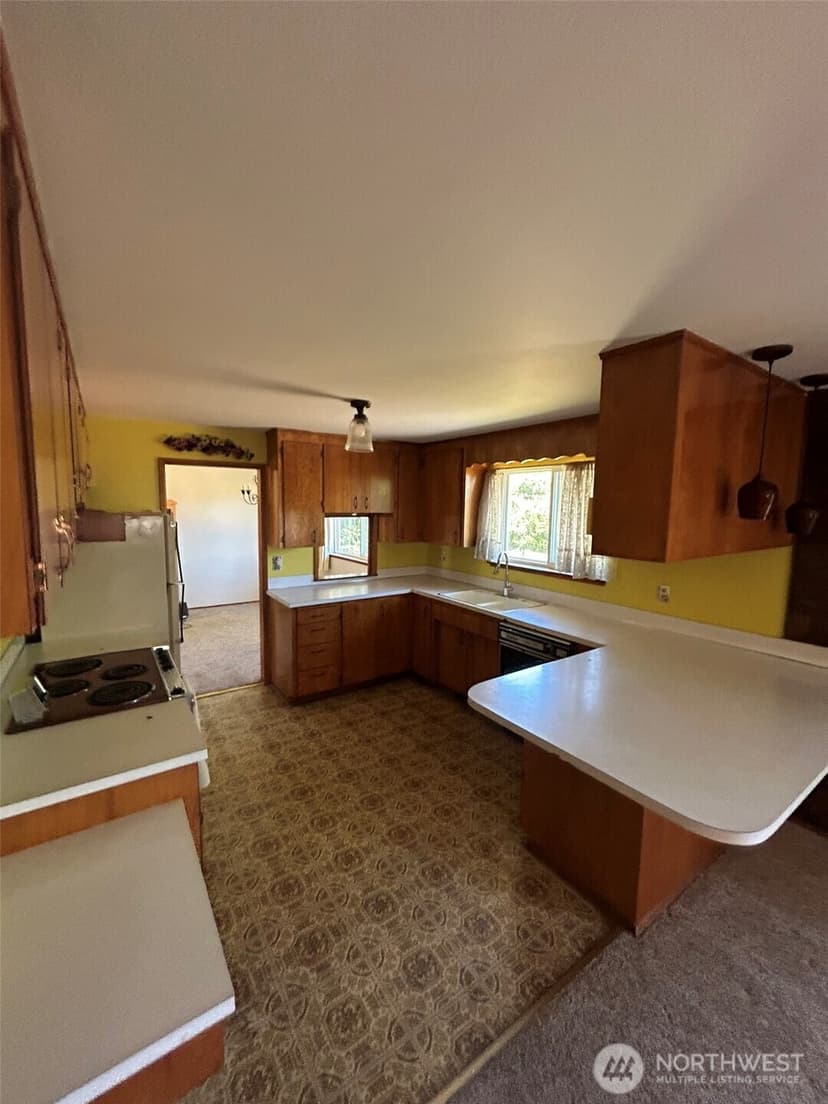 Property photo for 14428 31st Avenue S, SeaTac photo 2