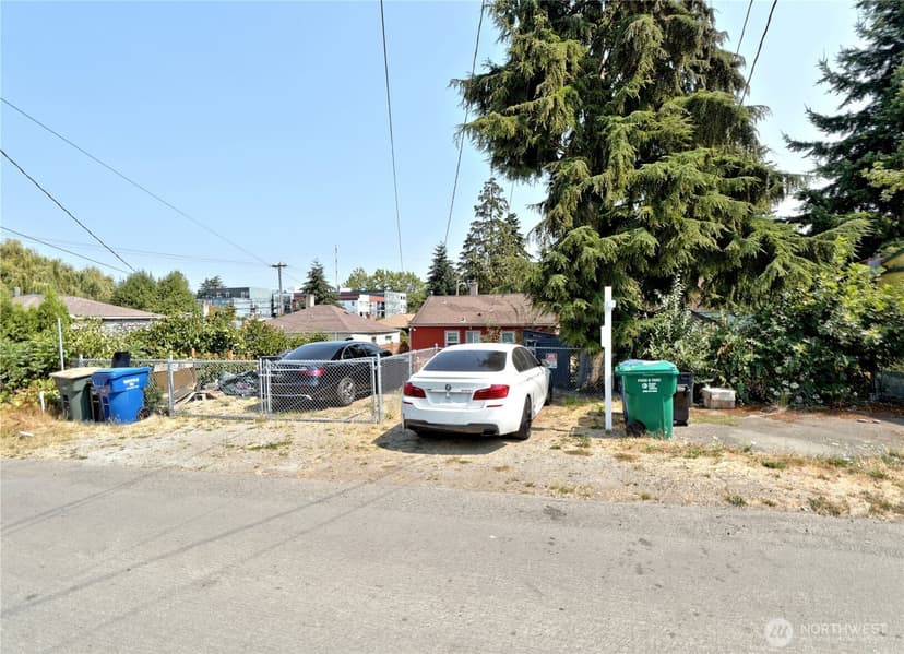 Property photo for 9212 Kelsey Lane SW, Seattle photo 8