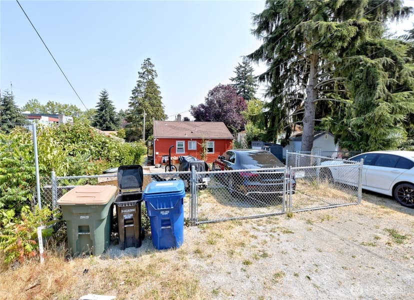 Property photo for 9212 Kelsey Lane SW, Seattle photo 6