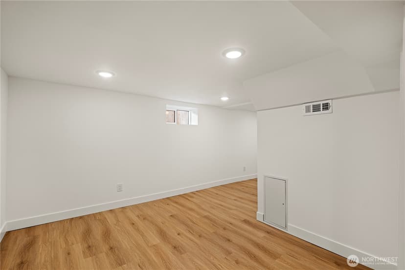Property photo for 869 S 40th Street, Tacoma photo 29