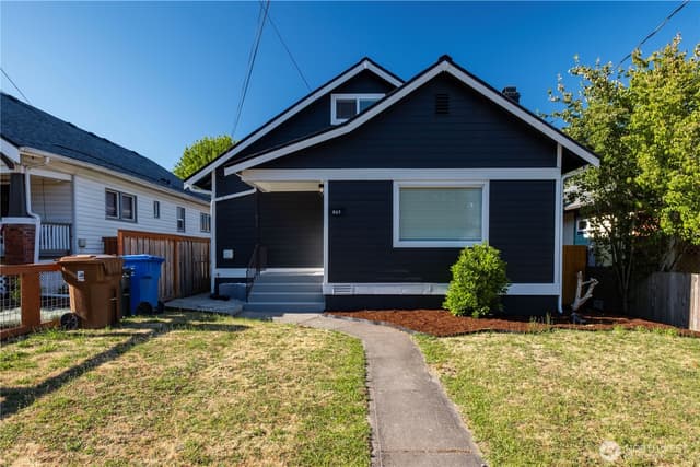 Property photo for 869 S 40th Street, Tacoma