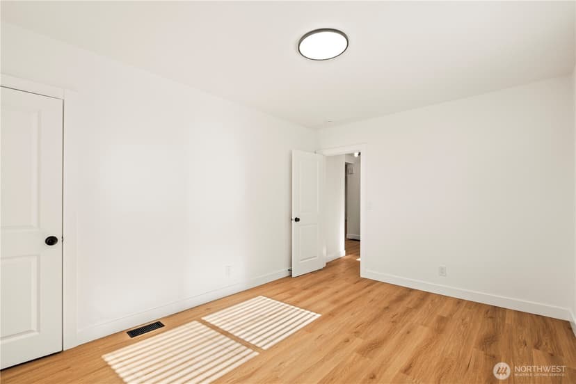 Property photo for 869 S 40th Street, Tacoma photo 18