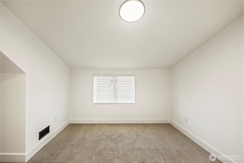 Property photo for 869 S 40th Street, Tacoma photo 27