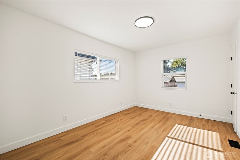 Property photo for 869 S 40th Street, Tacoma photo 17
