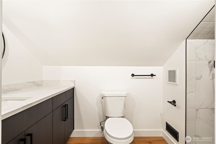 Property photo for 869 S 40th Street, Tacoma photo 23