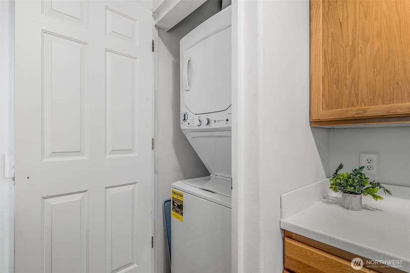 Property photo for 2420 Grand Avenue #101, Everett photo 10