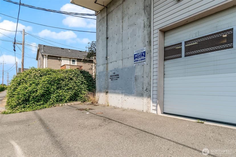 Property photo for 2420 Grand Avenue #101, Everett photo 24