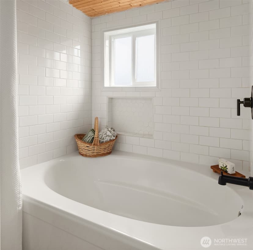 Property photo for 302 E Gilman Avenue, Arlington photo 28