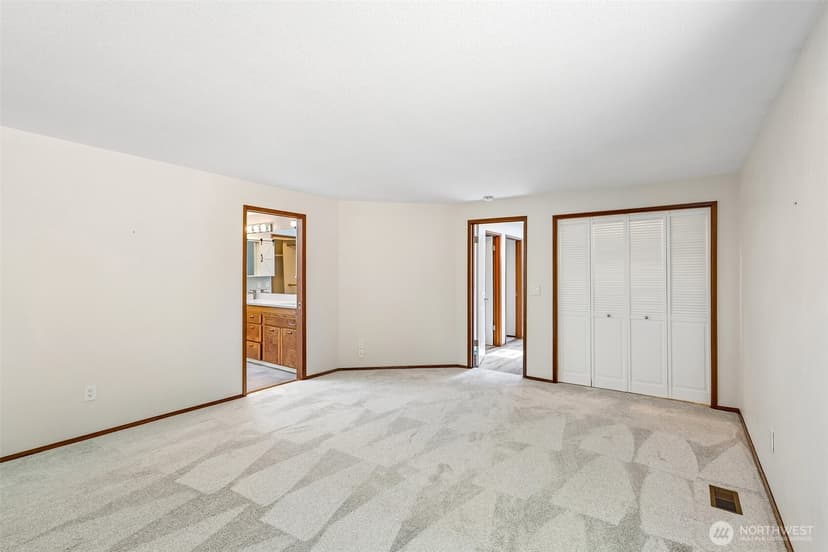 Property photo for 5605 101st St Sw, Mukilteo photo 17
