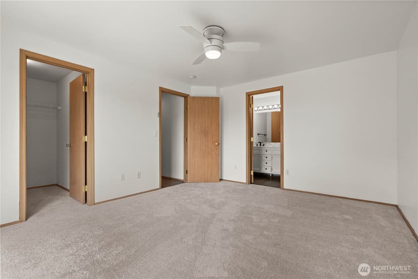 Property photo for 13716 21st Avenue E, Tacoma photo 17