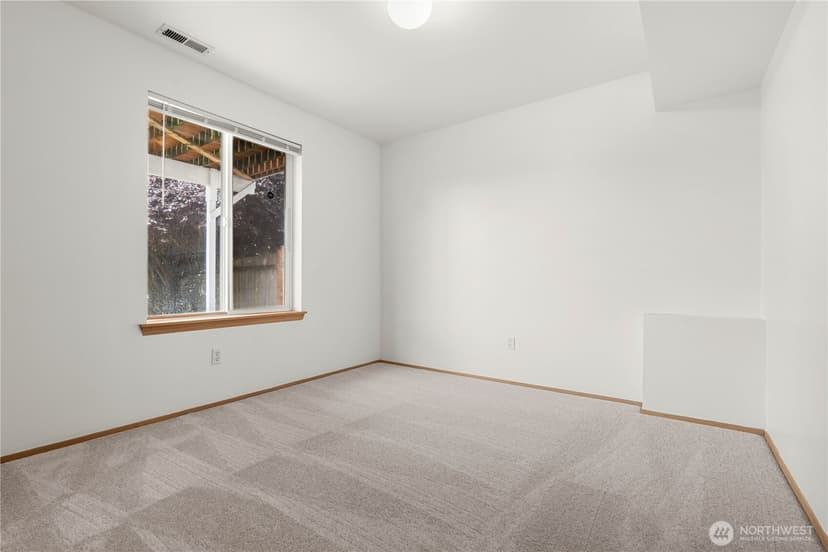 Property photo for 13716 21st Avenue E, Tacoma photo 27