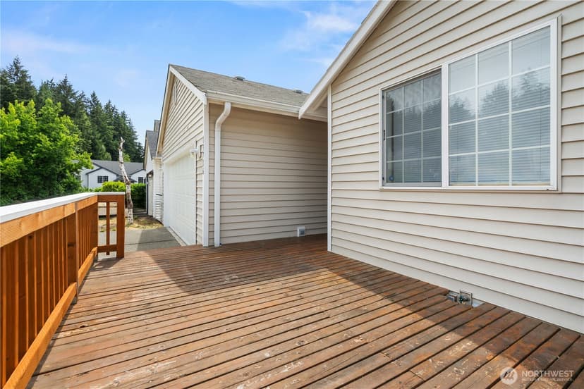 Property photo for 13716 21st Avenue E, Tacoma photo 33
