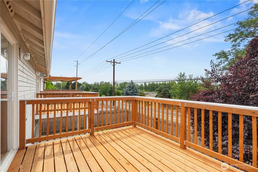Property photo for 13716 21st Avenue E, Tacoma photo 13