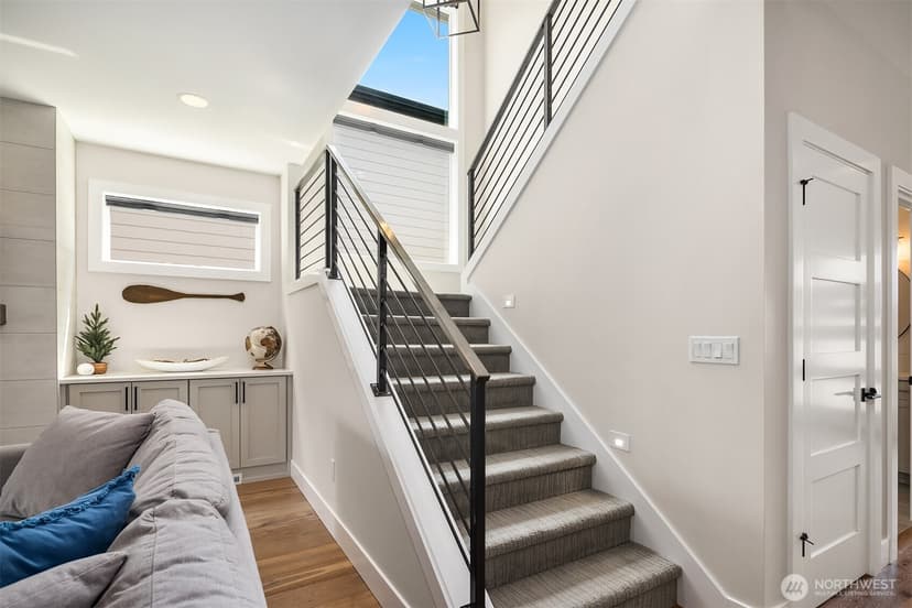 Property photo for 419 Rockefeller Avenue, Everett photo 15