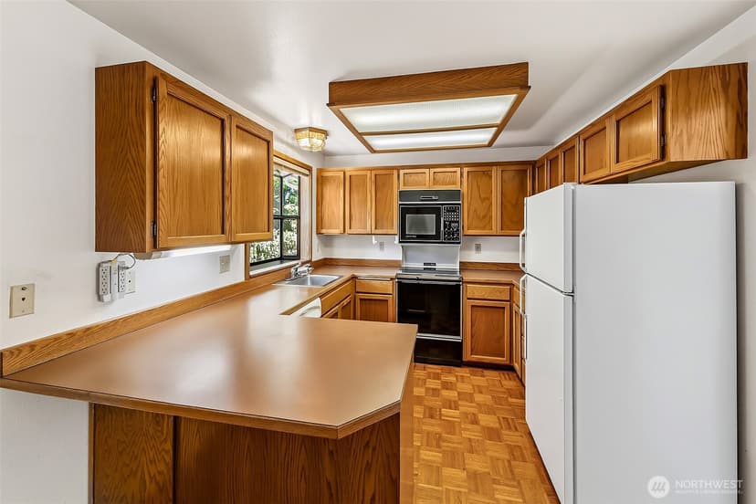 Property photo for 20832 88th Place W, Edmonds photo 12