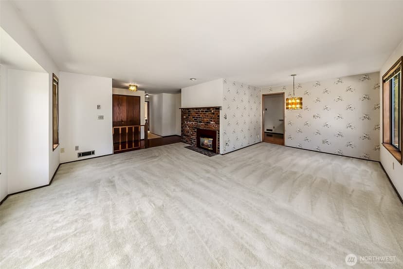 Property photo for 20832 88th Place W, Edmonds photo 10