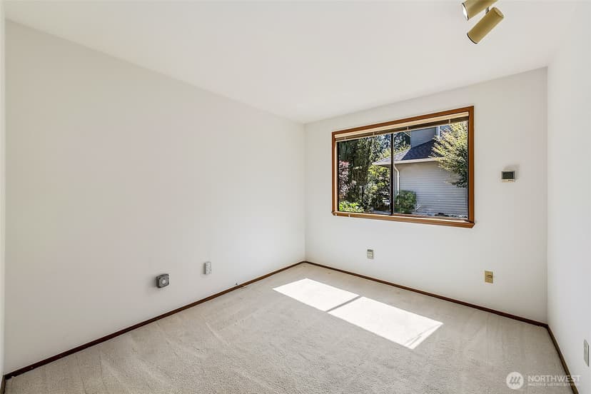 Property photo for 20832 88th Place W, Edmonds photo 24