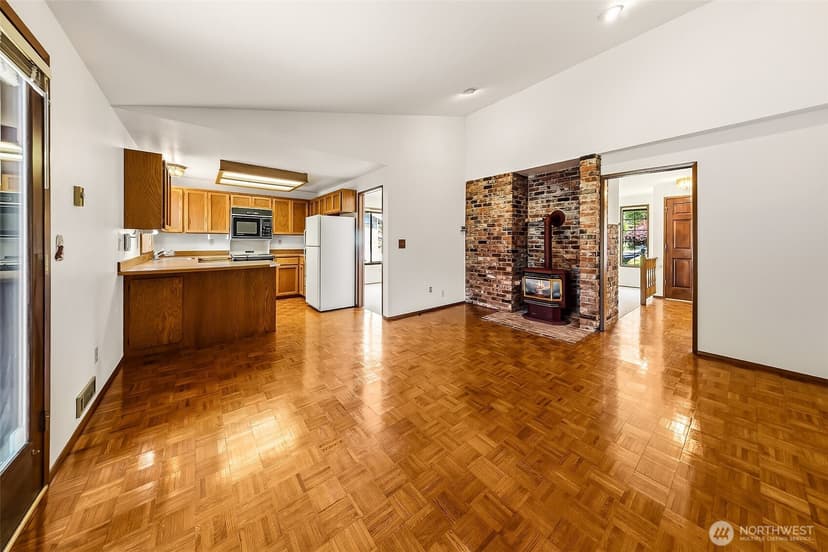 Property photo for 20832 88th Place W, Edmonds photo 14
