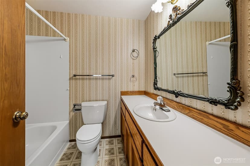 Property photo for 20832 88th Place W, Edmonds photo 16