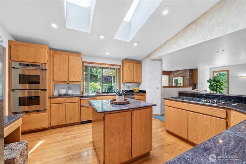 Property photo for 23826 SE 225th Street, Maple Valley photo 12