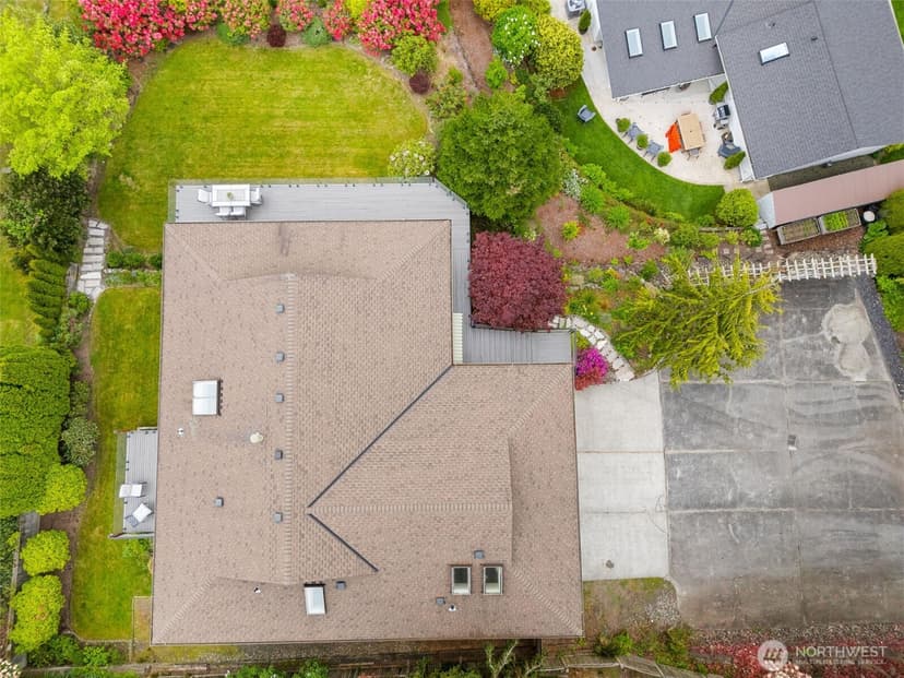 Property photo for 5128 Seaview Way, Everett photo 8