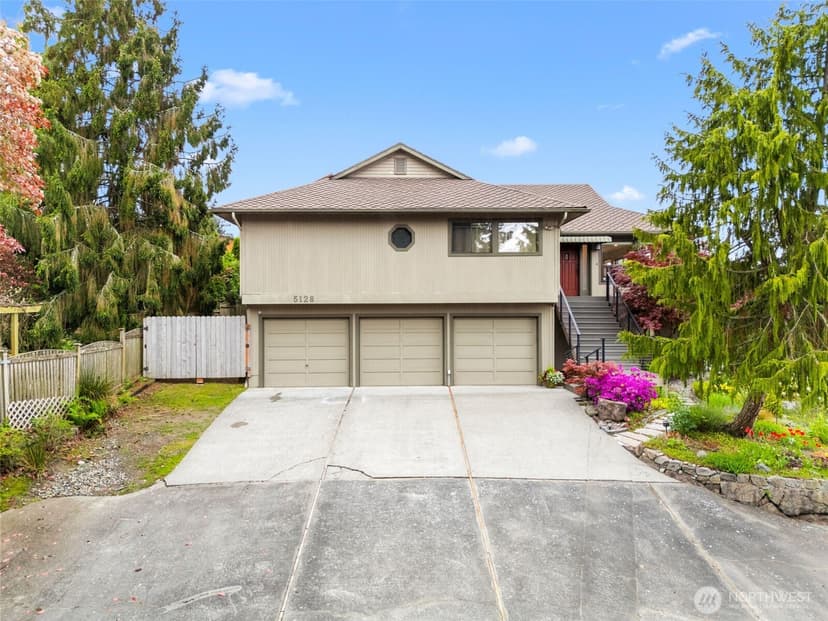 Property photo for 5128 Seaview Way, Everett photo 6