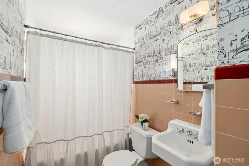 Property photo for 1217 S Charlestown Street, Seattle photo 14