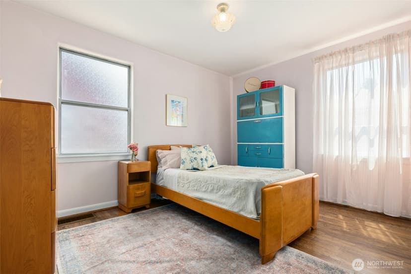 Property photo for 1217 S Charlestown Street, Seattle photo 13