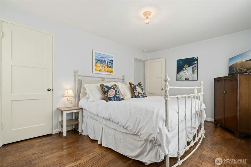 Property photo for 1217 S Charlestown Street, Seattle photo 12