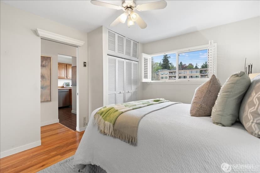 Property photo for 414 Lakeside Avenue S #13, Seattle photo 23