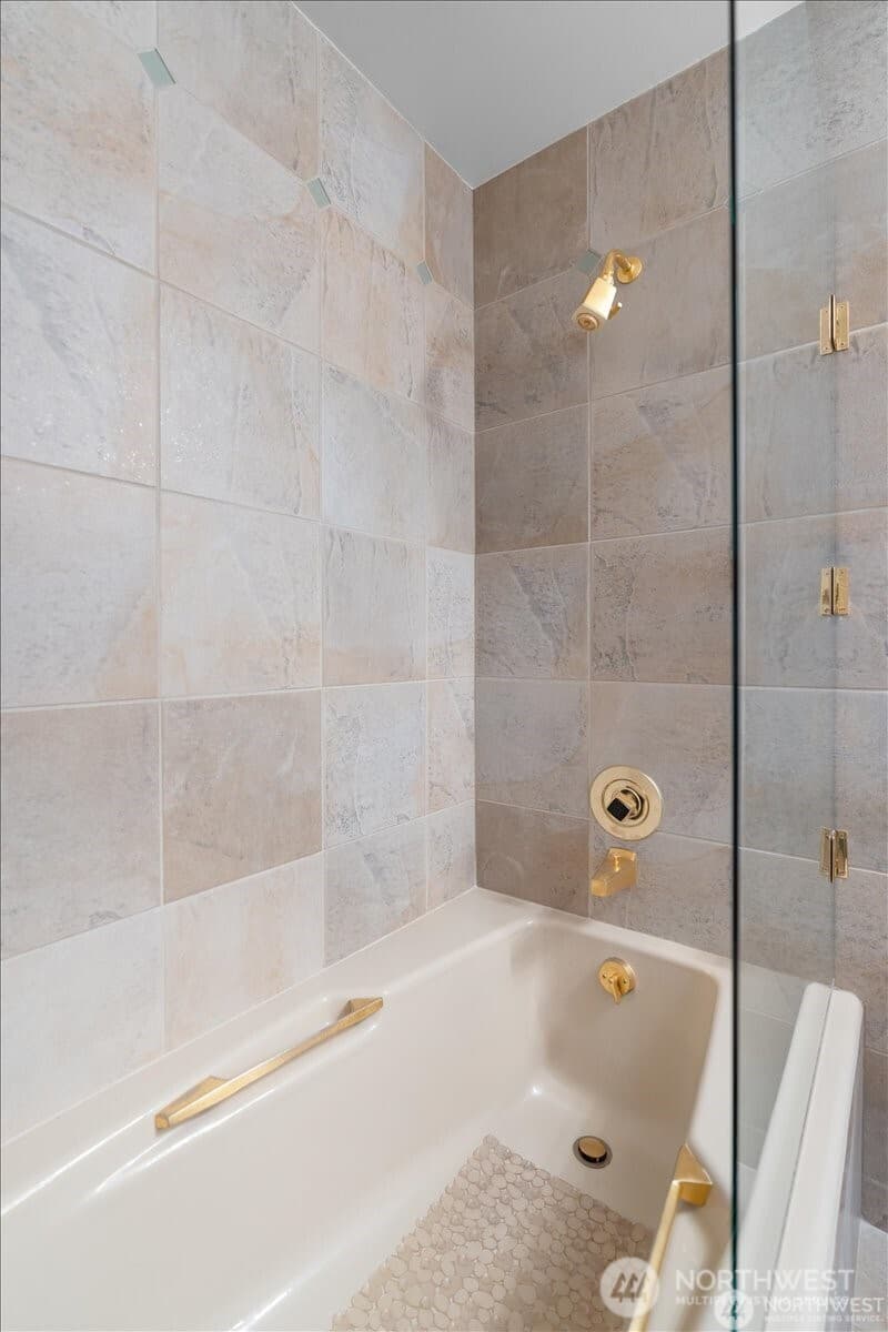 Property photo for 414 Lakeside Avenue S #13, Seattle photo 27