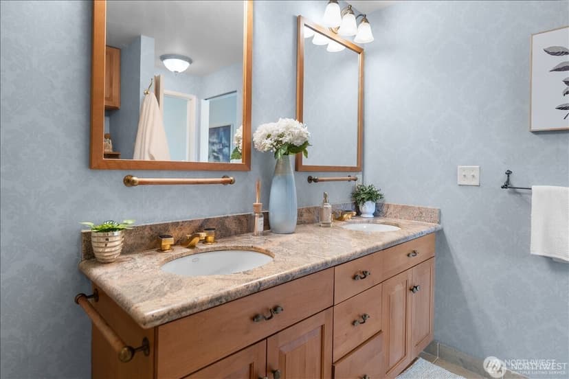 Property photo for 414 Lakeside Avenue S #13, Seattle photo 26