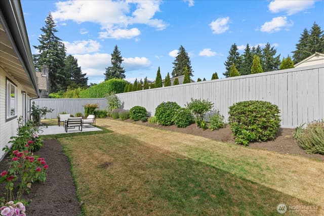 Property photo for 13610 116th Place NE, Kirkland photo 5
