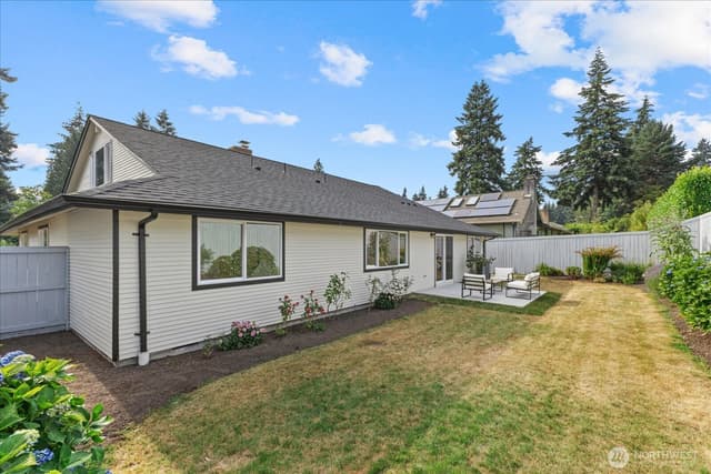 Property photo for 13610 116th Place NE, Kirkland photo 4