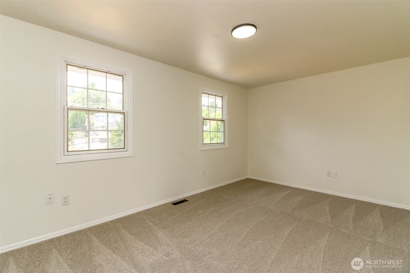 Property photo for 5403 Edgewood Drive E, Edgewood photo 27