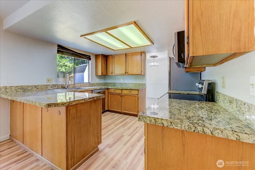 Property photo for 5019 139th Place NE, Marysville photo 11