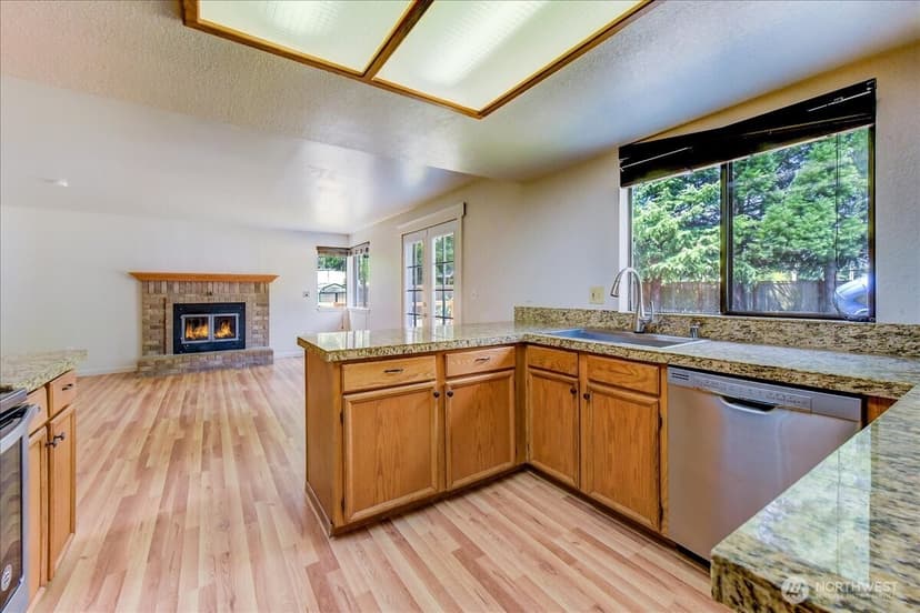 Property photo for 5019 139th Place NE, Marysville photo 10