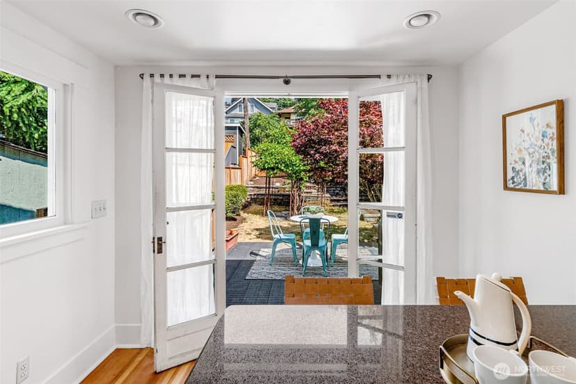 Property photo for 1928 9th Avenue W, Seattle photo 16