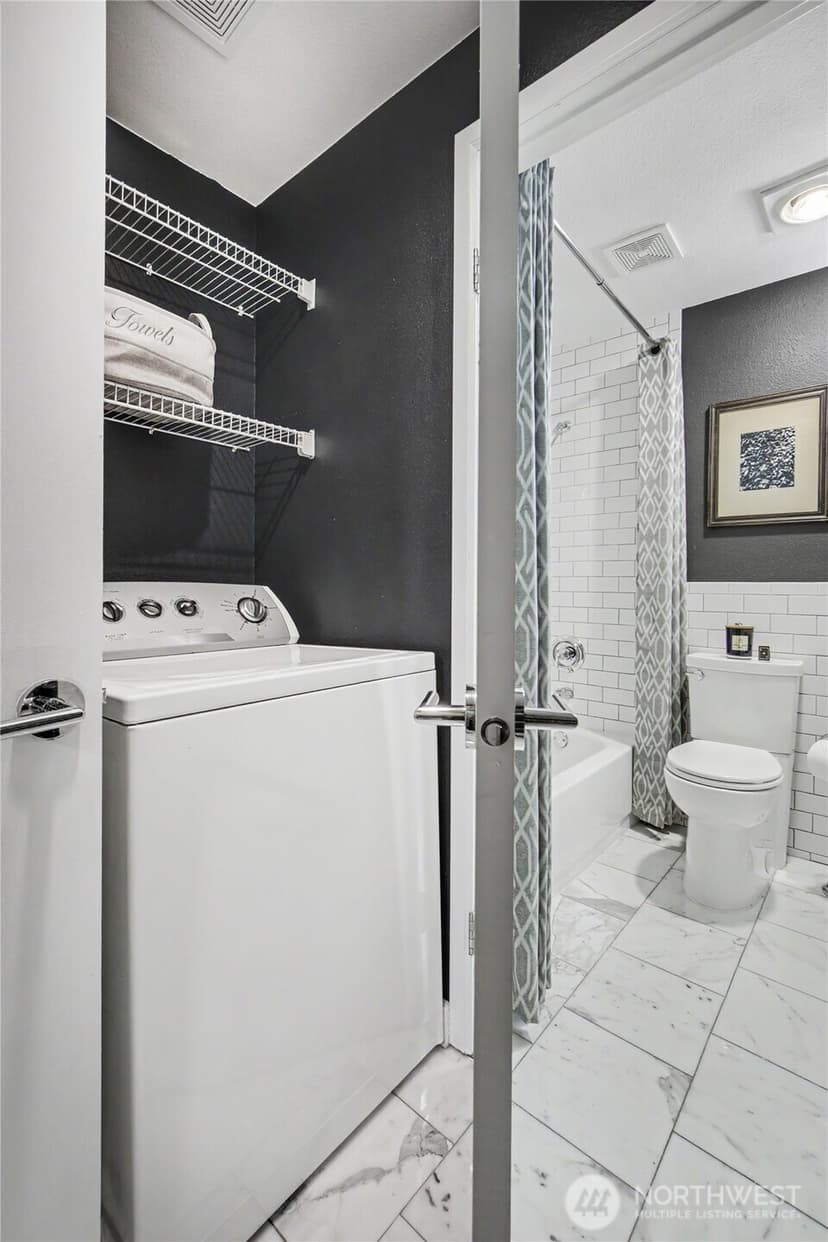 Property photo for 908 Hiawatha Place S #B, Seattle photo 21